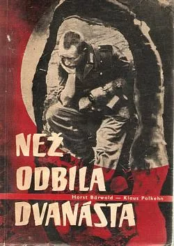 Než odbila dvanásta