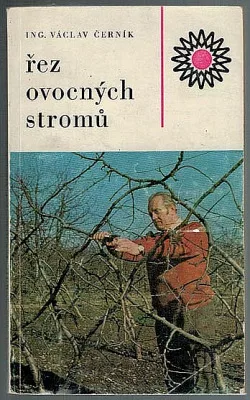 Řez ovocných stromů