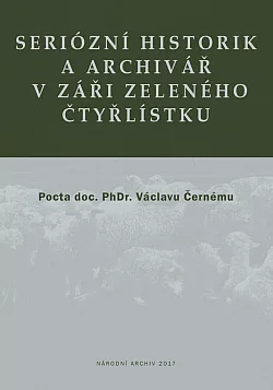 Seriózní historik a archivář v záři zeleného čtyřlístku