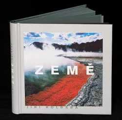 Země