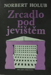 Zrcadlo pod jevištěm