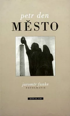 Město