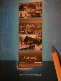 Město, moře, kuře, stavení