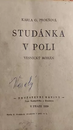 Studánka v poli