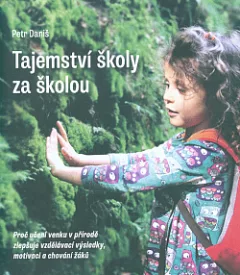 Tajemství školy za školou